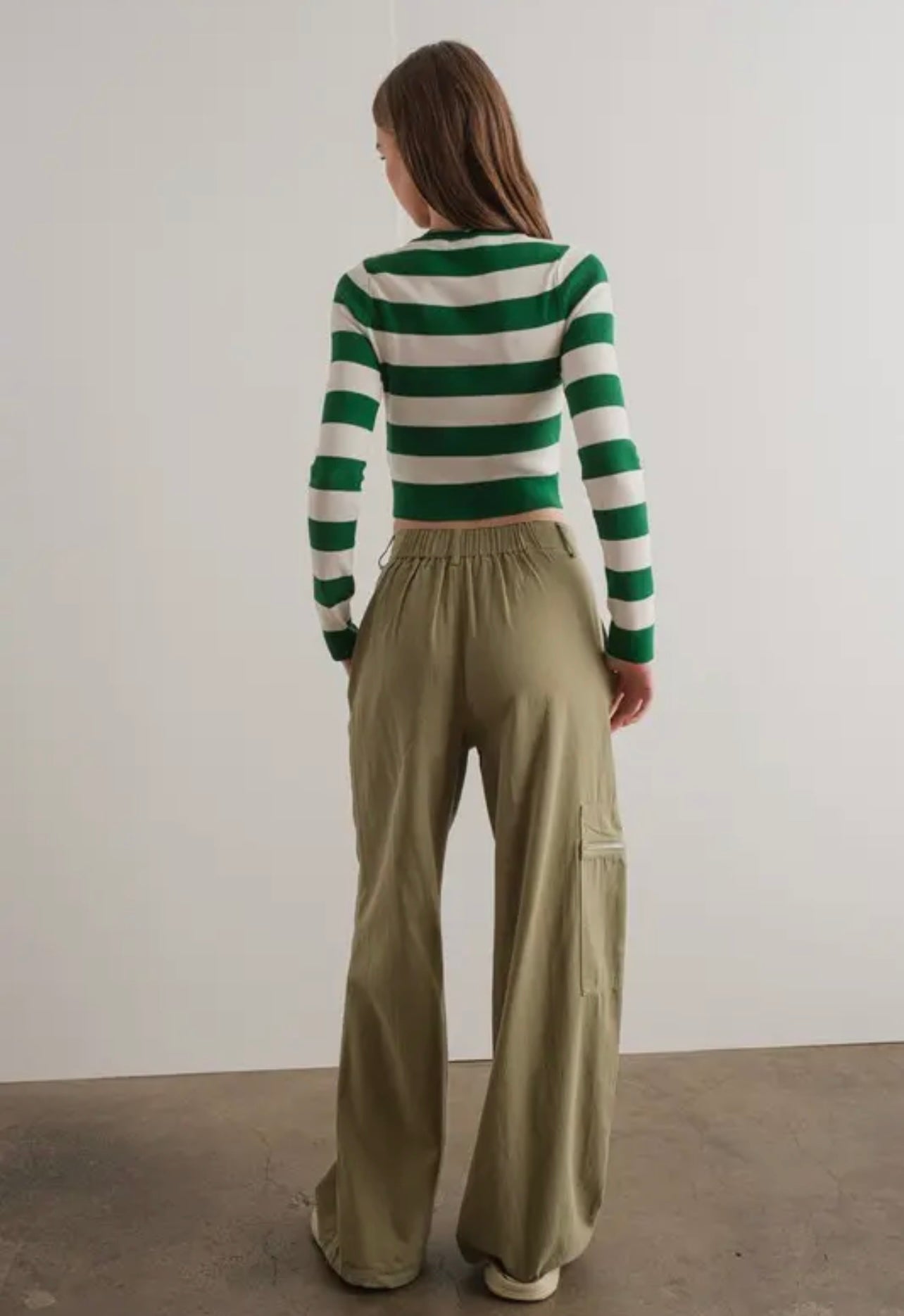 Daisy Slim Fit Cropped Sweater