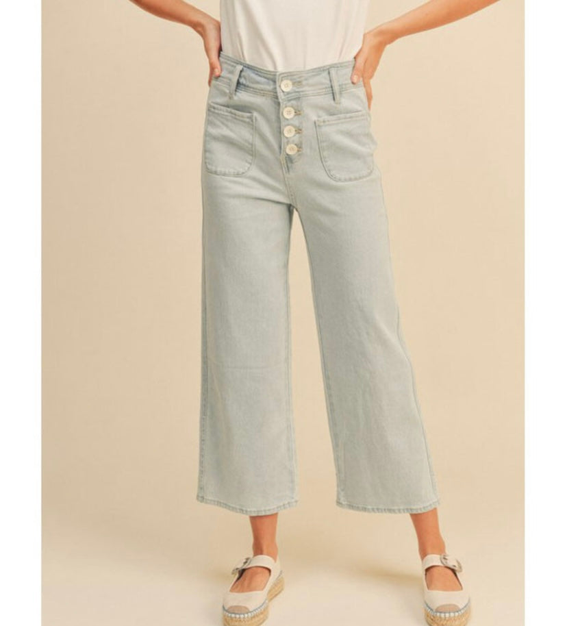 Wide Leg High Waisted Jeans