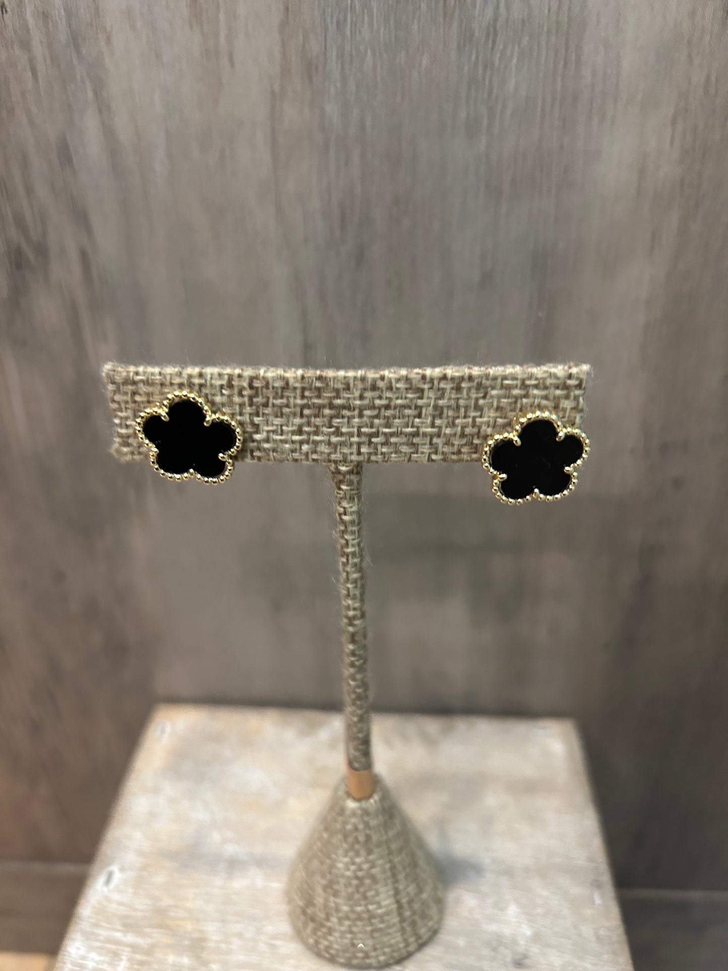 Black/Gold Flower Stud Earring