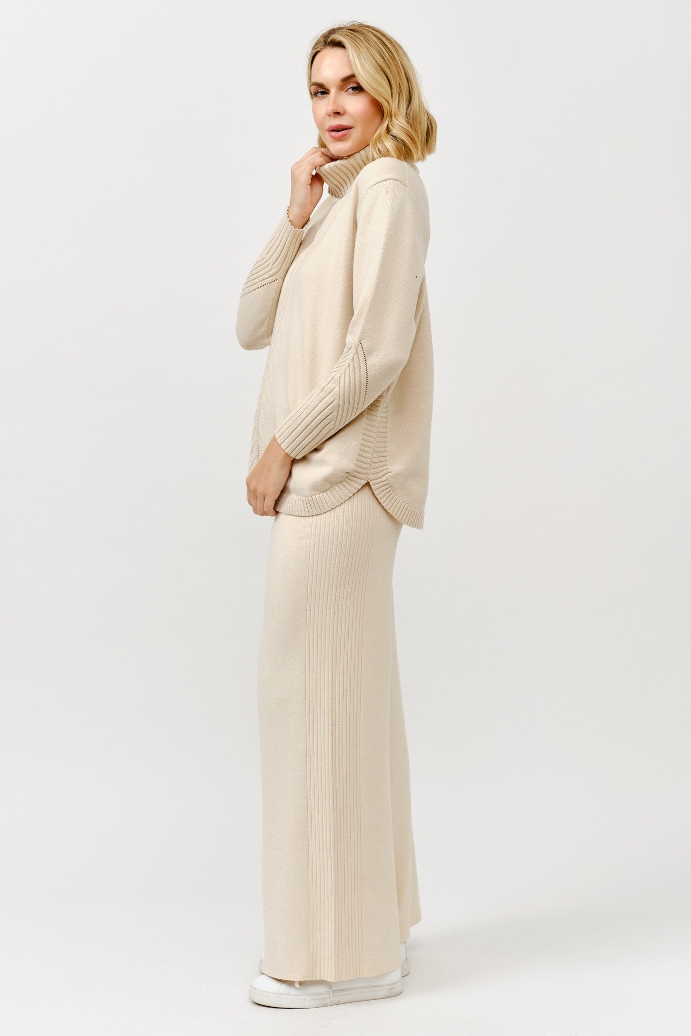 Mock Neck Turtle Neck Sweater