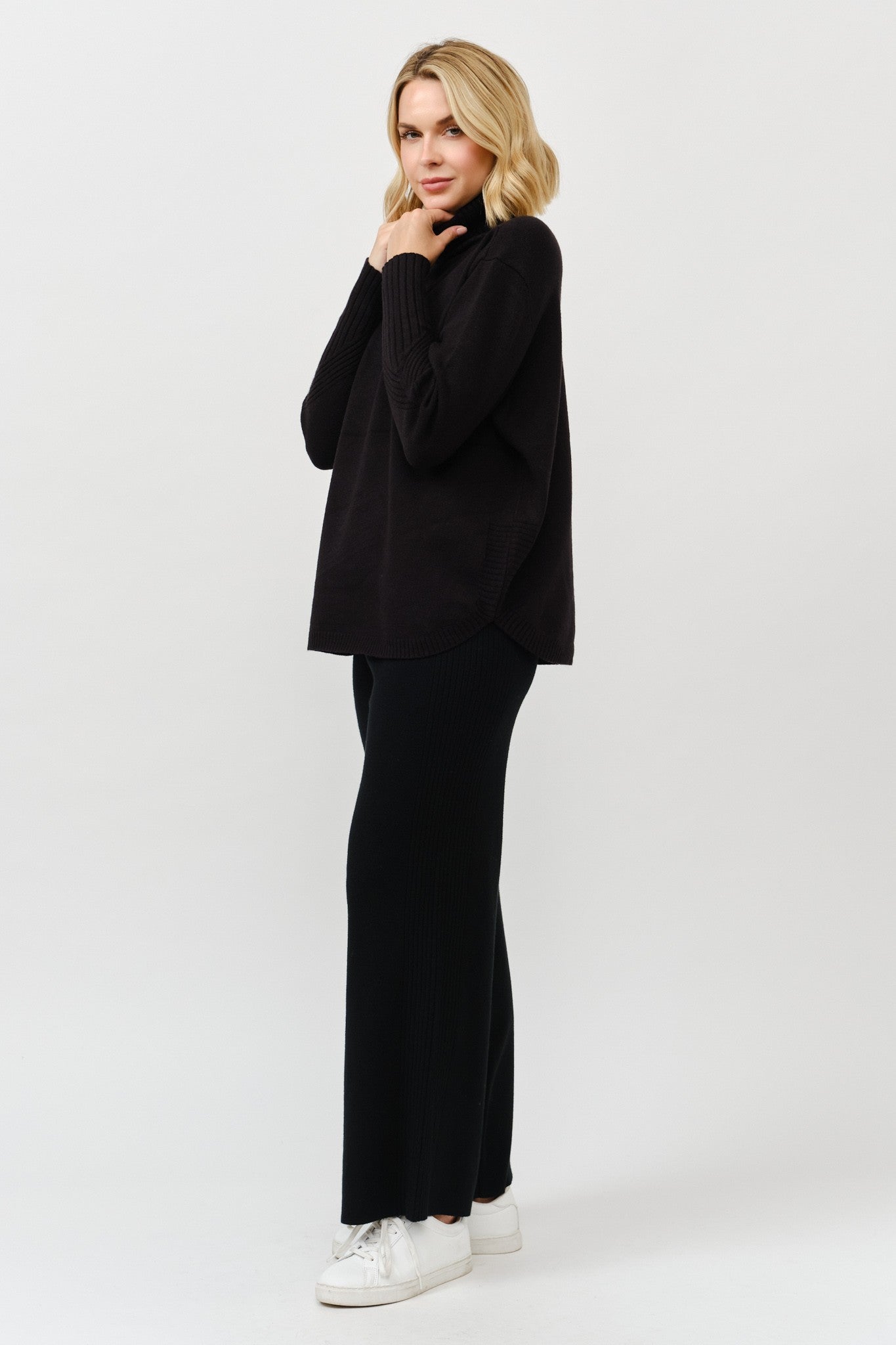 Cielo Mock Neck Top