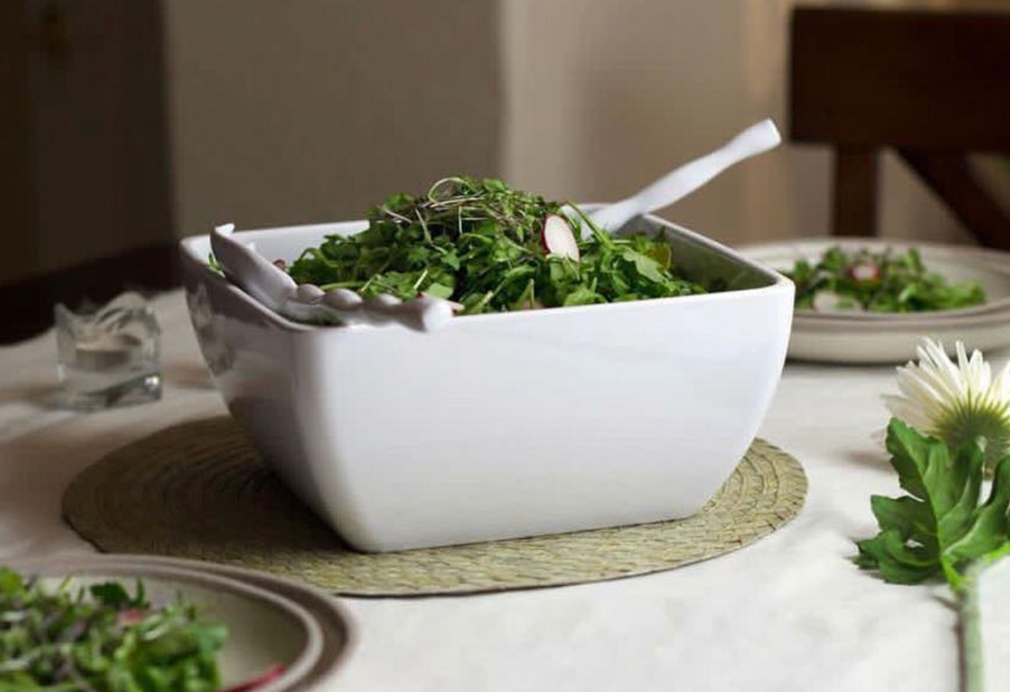 Melamine Ruffle Salad Servers