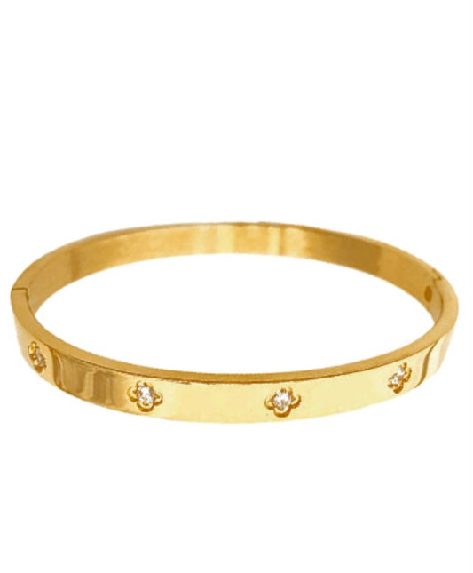 Gold Circle Engraved Diamond Bracelet