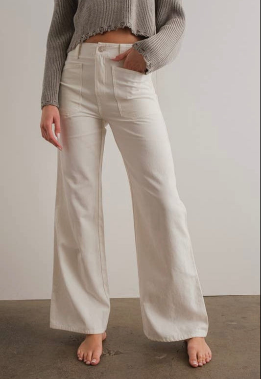 Wide Leg Jean With Front Pockets